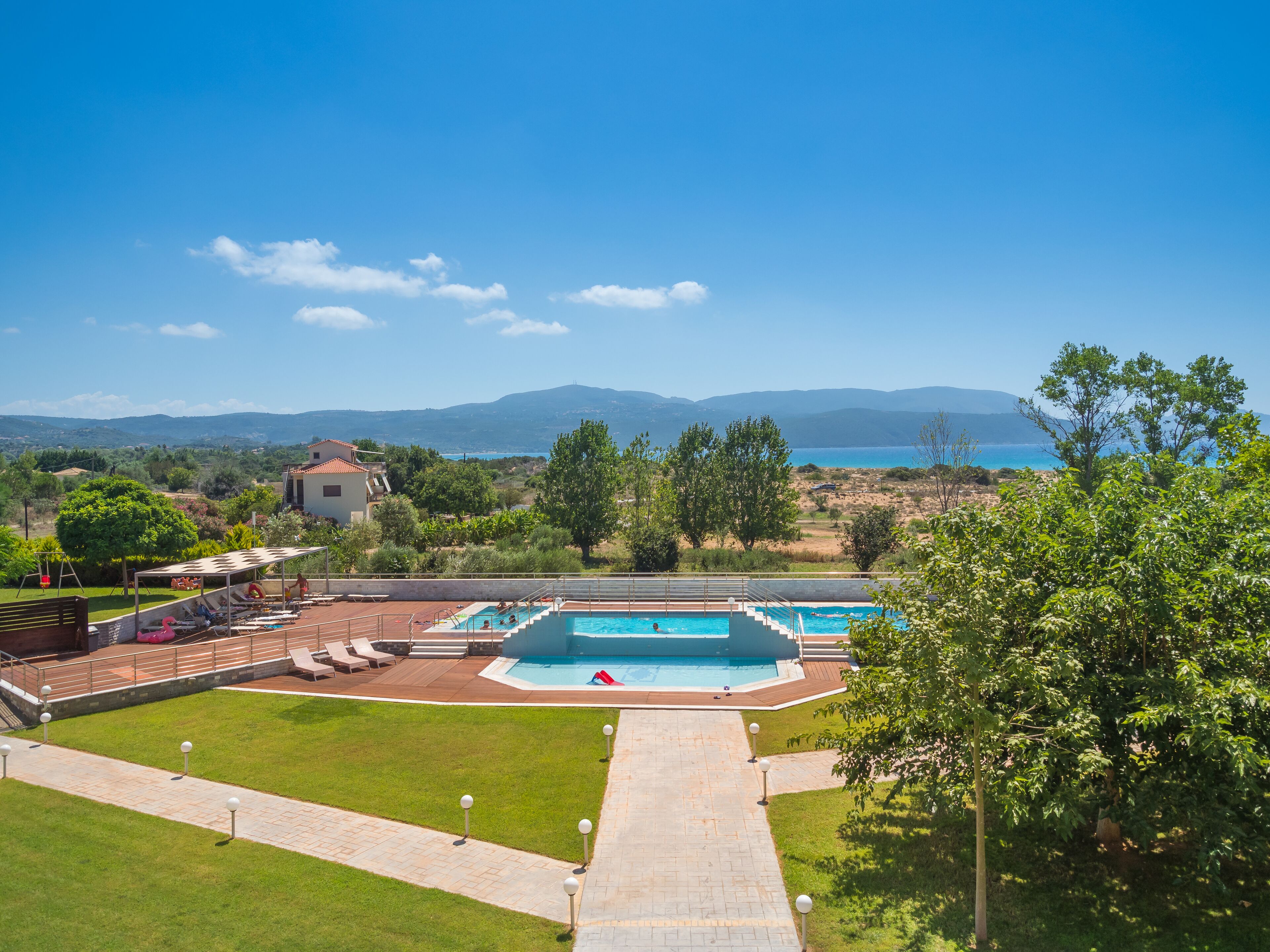 Paradise Resort Finikounda