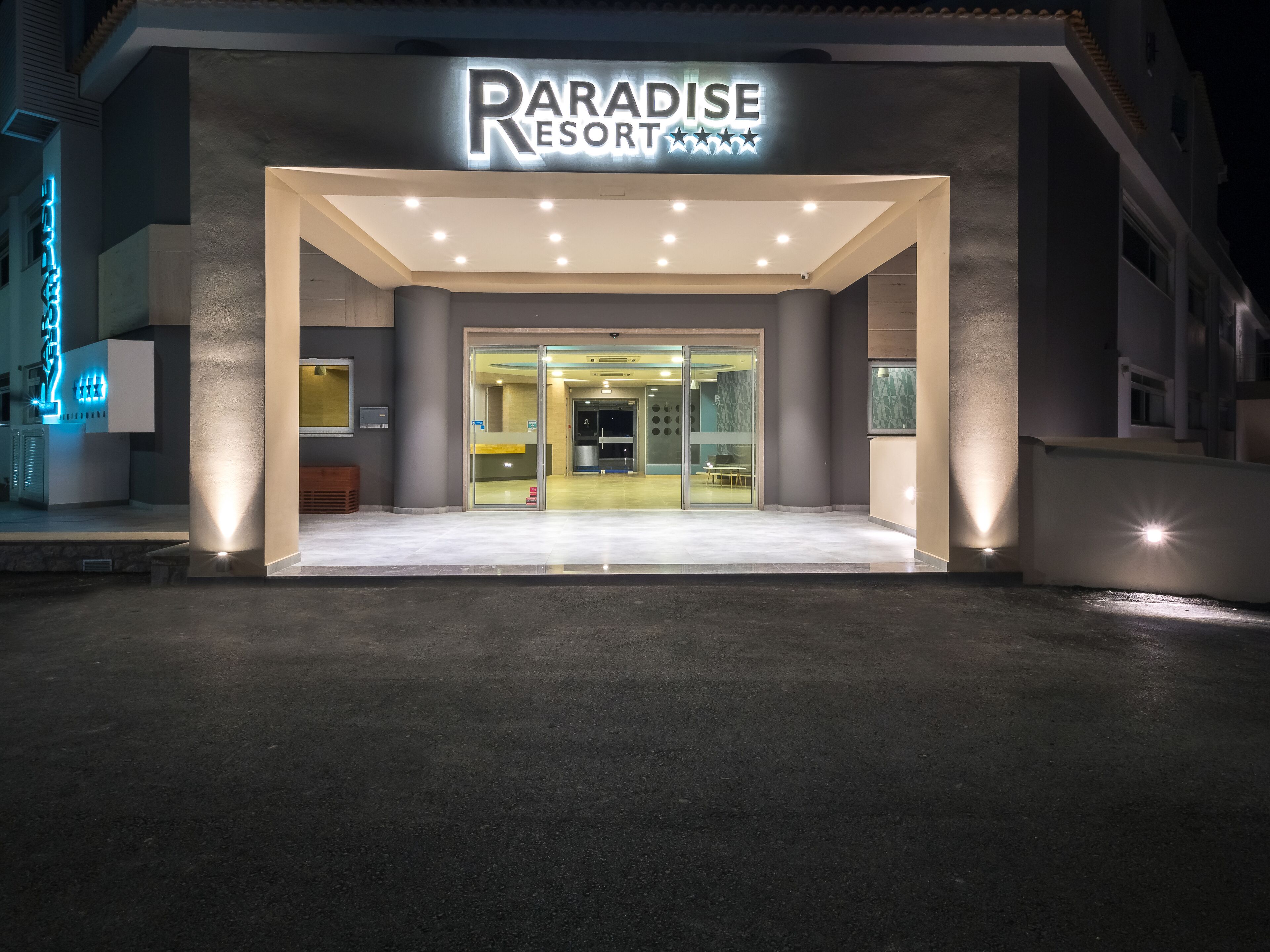 Paradise Resort Finikounda