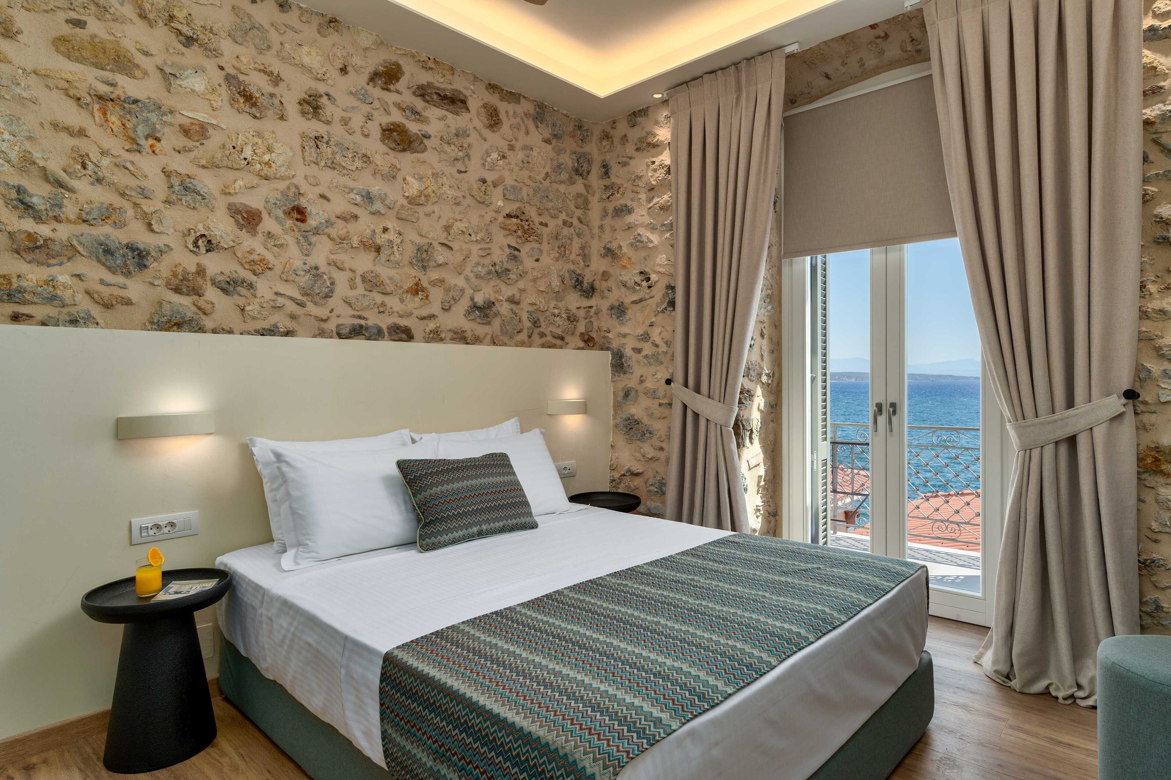 Yeeon Boutique City Hotel Gythio