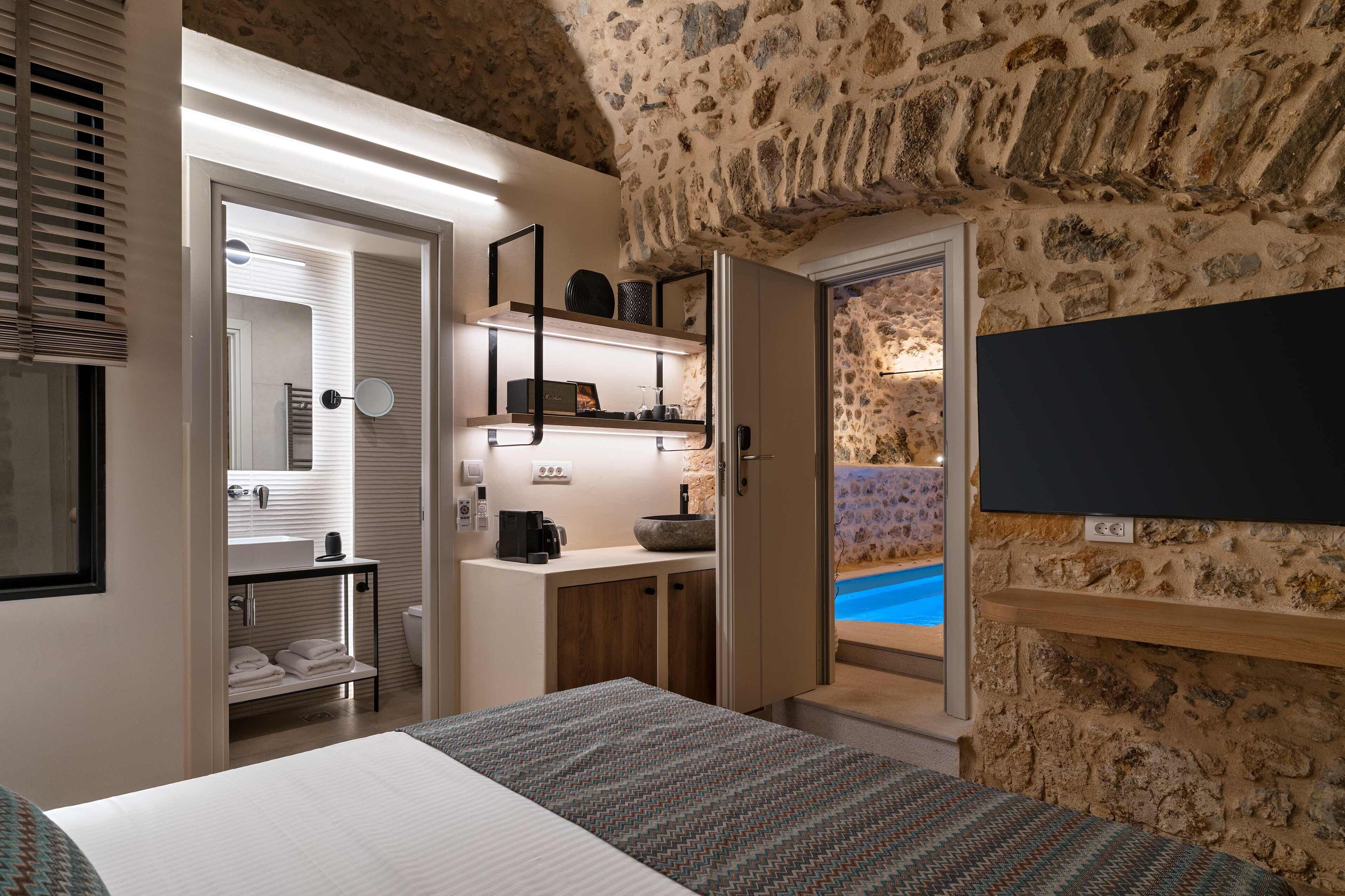Yeeon Boutique City Hotel Gythio
