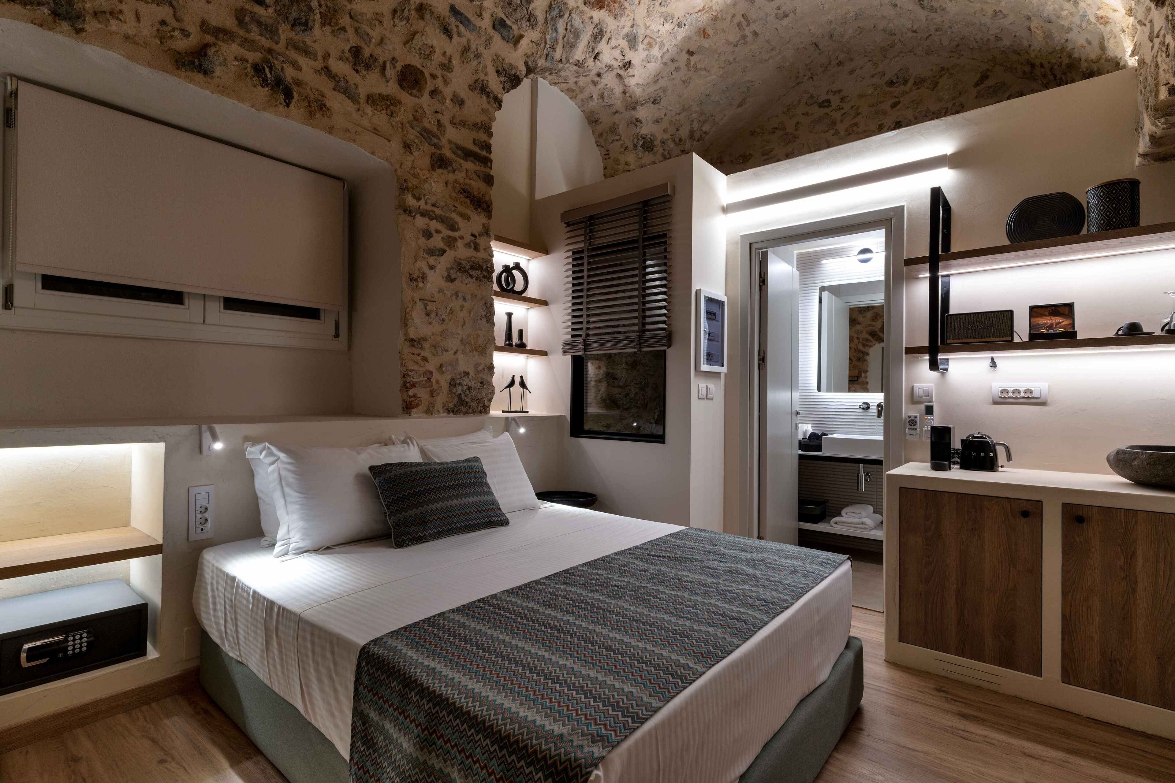 Yeeon Boutique City Hotel Gythio