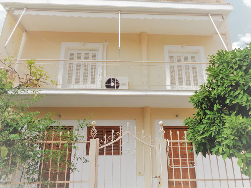 Elena's House