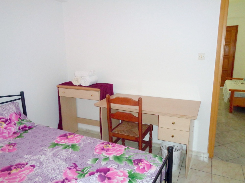 Elena's House