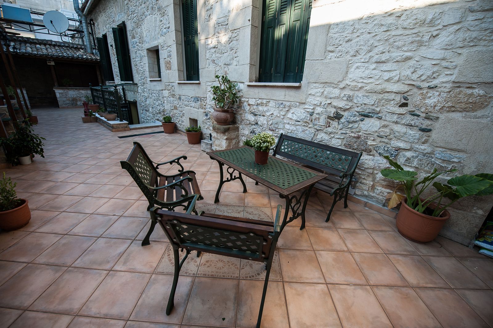 Ntouana Hotel