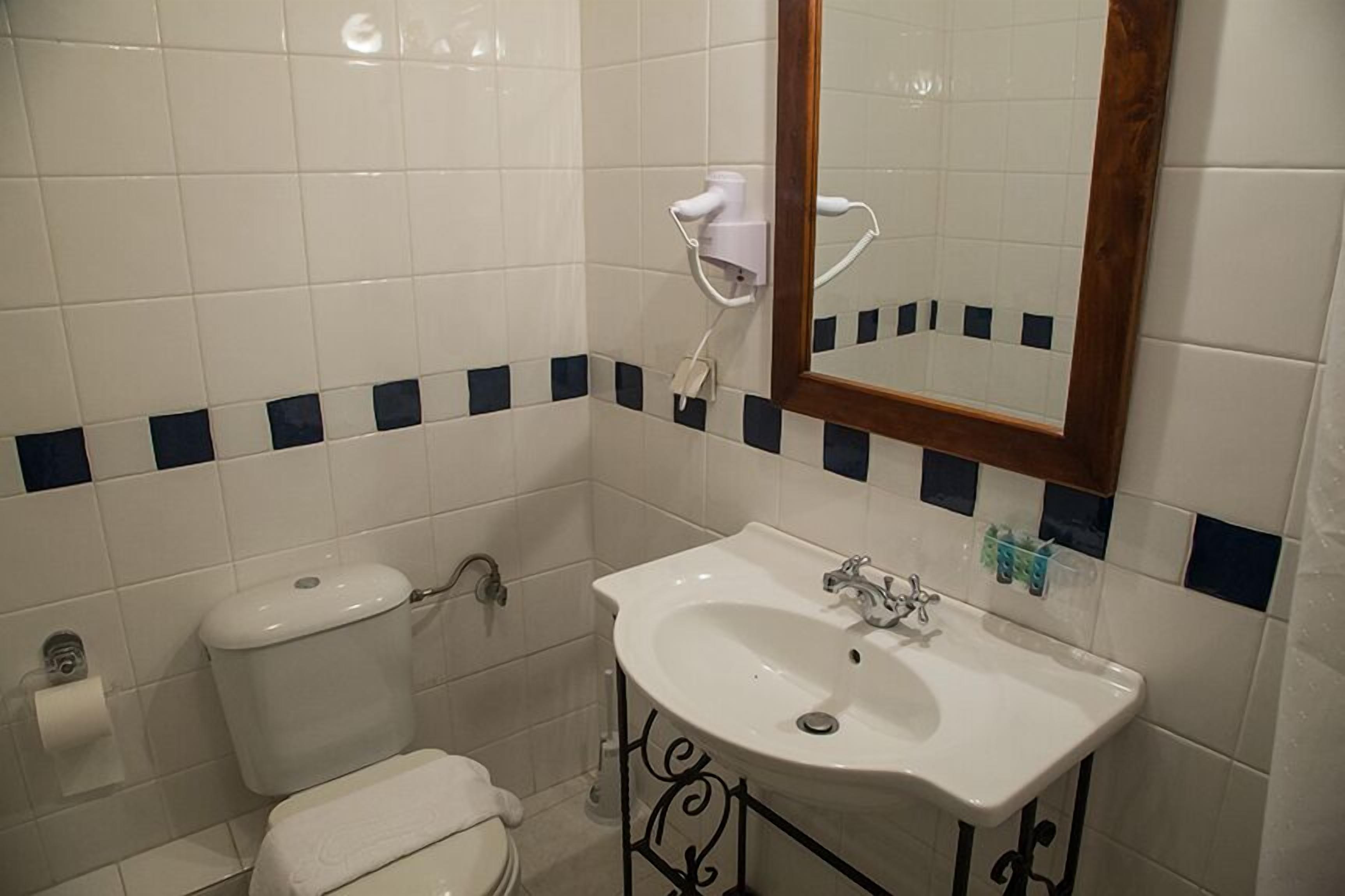 Ntouana Hotel