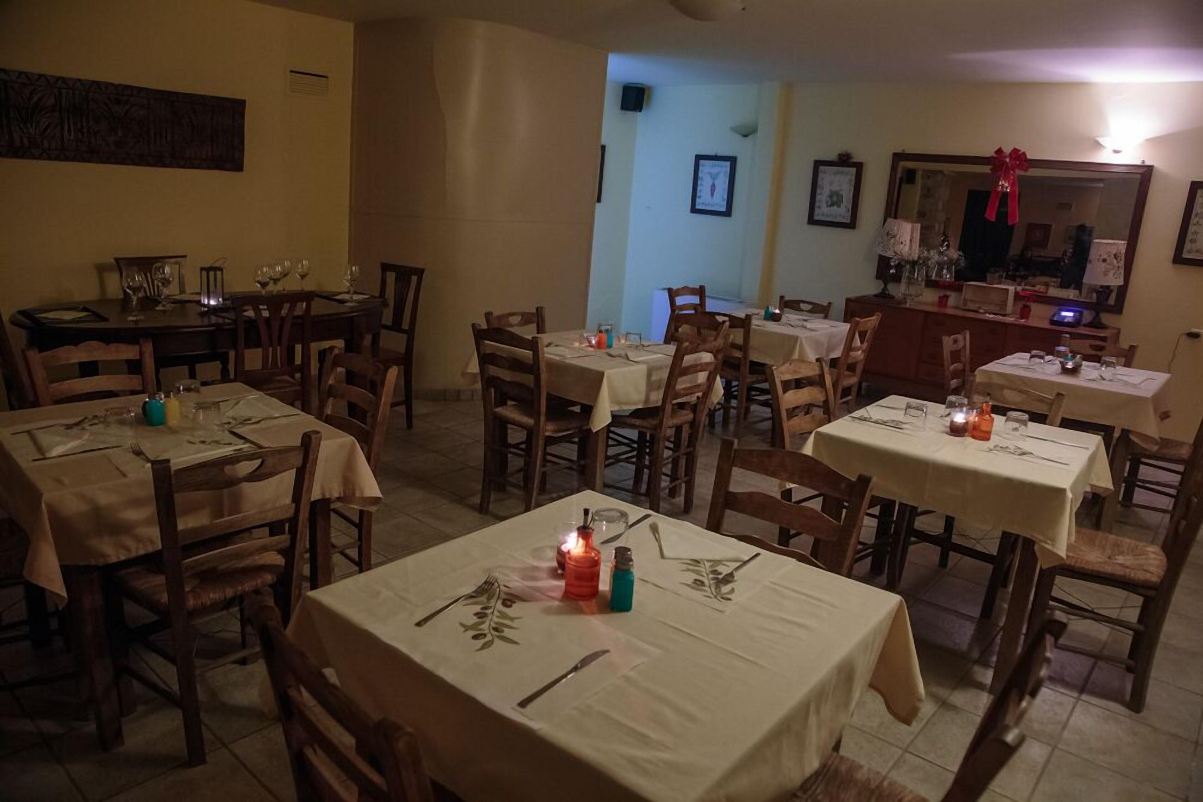 Ntouana Hotel