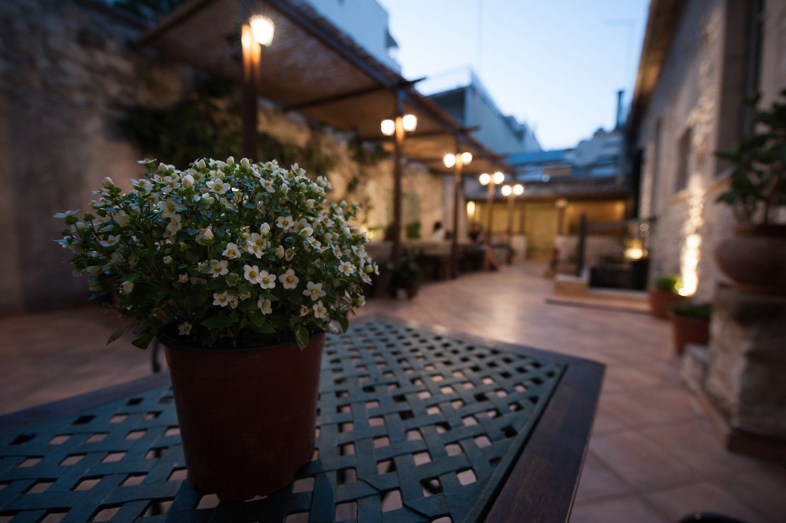Ntouana Hotel