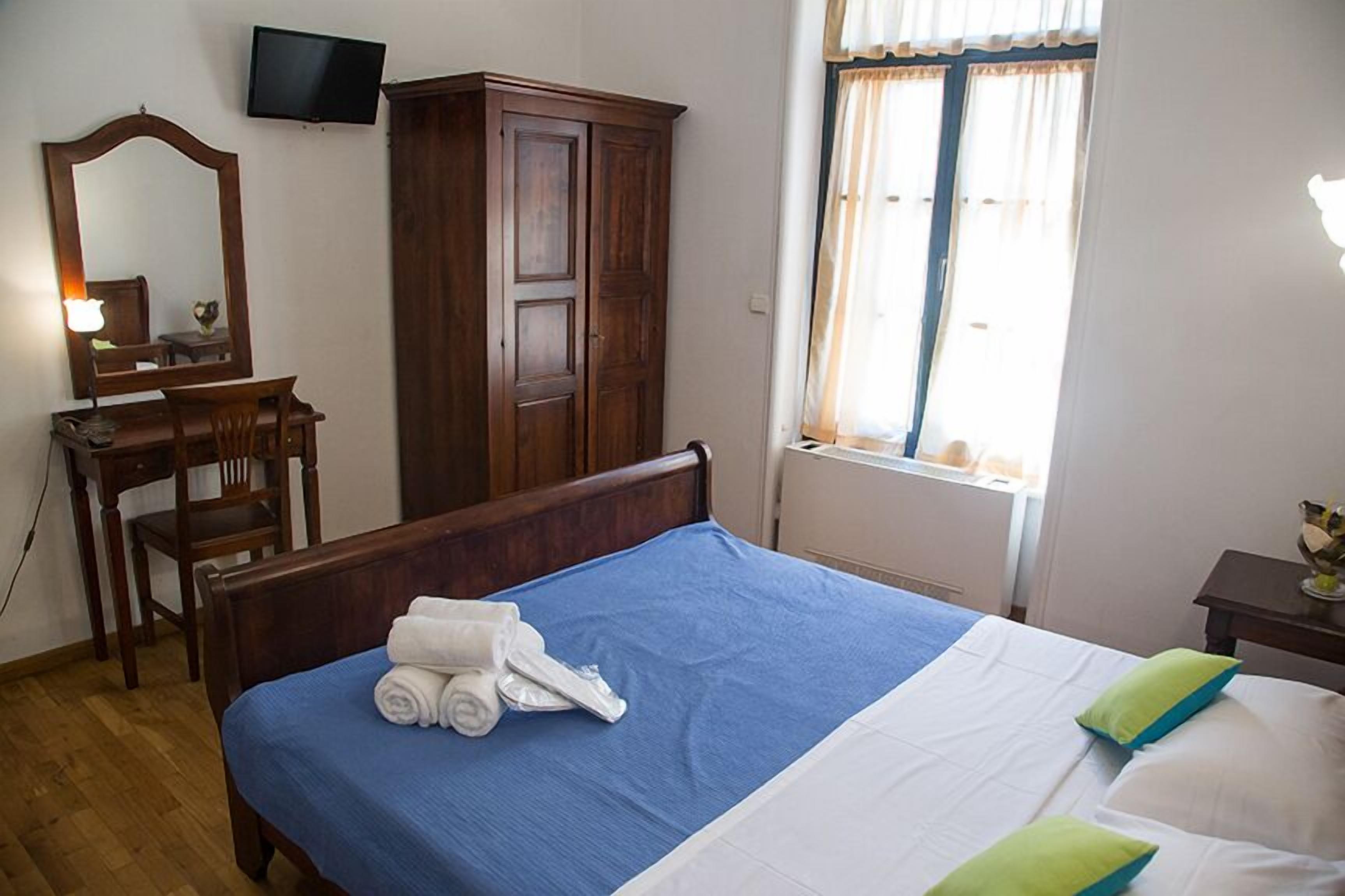 Ntouana Hotel