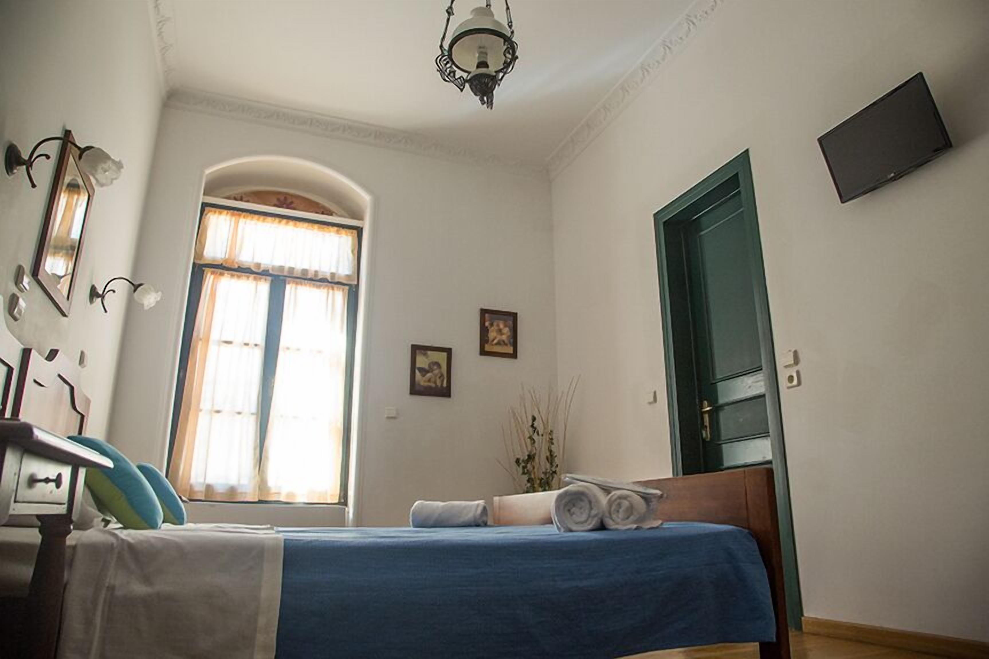 Ntouana Hotel