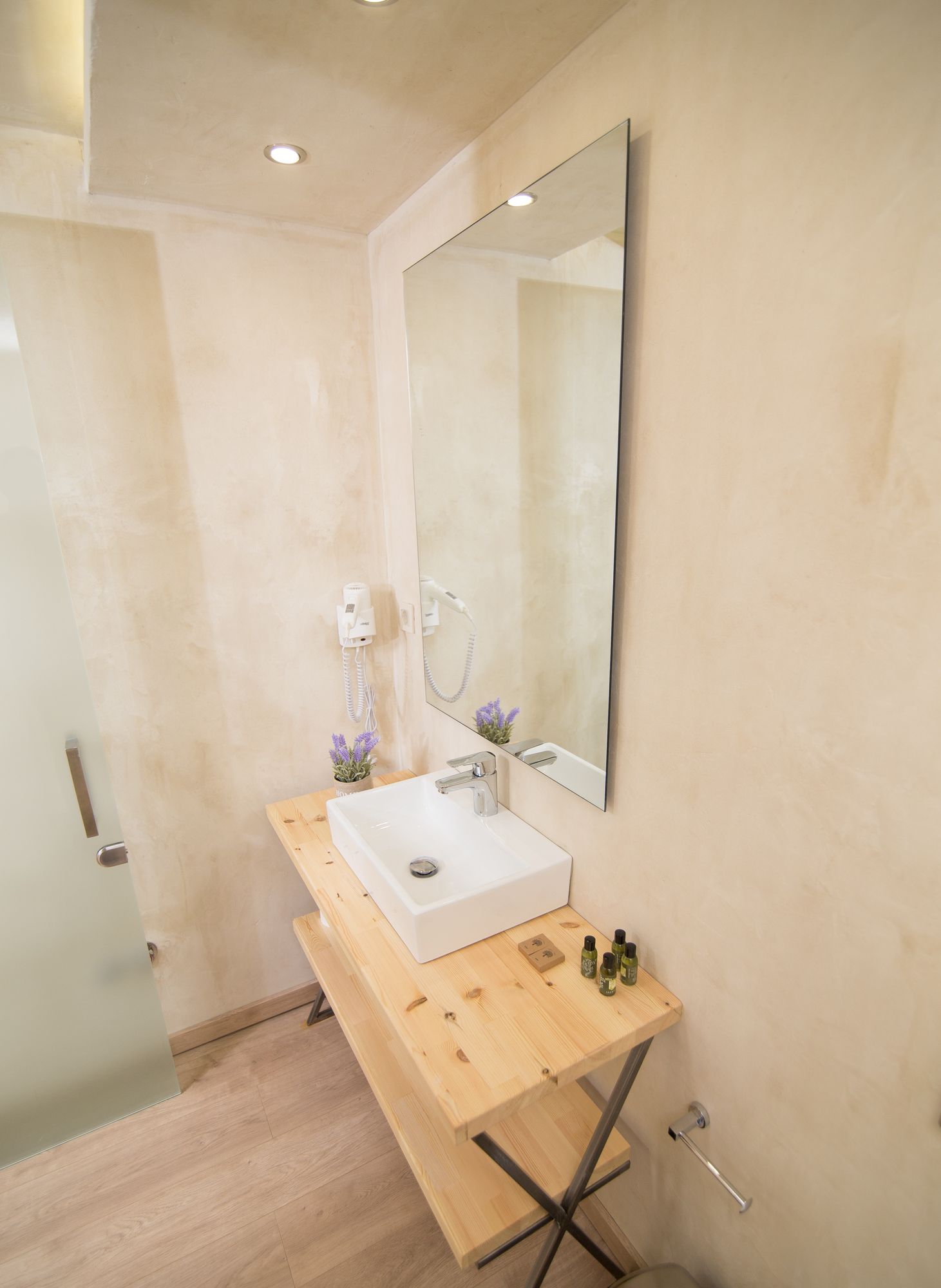Panellinion Luxury Rooms