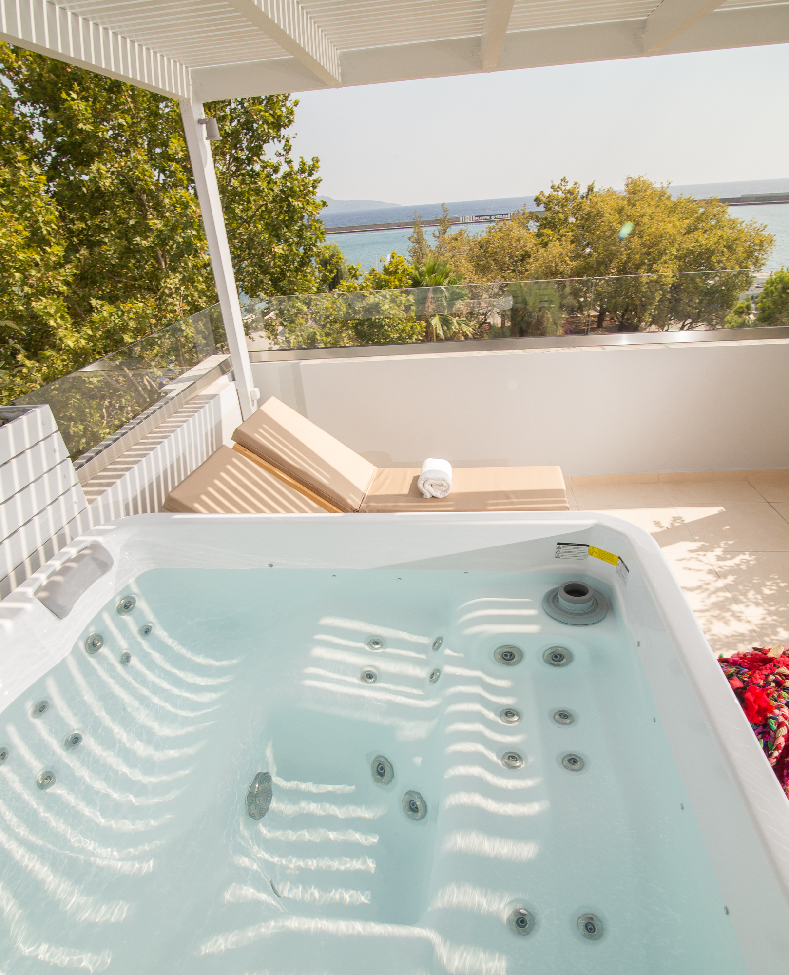 Panellinion Luxury Rooms