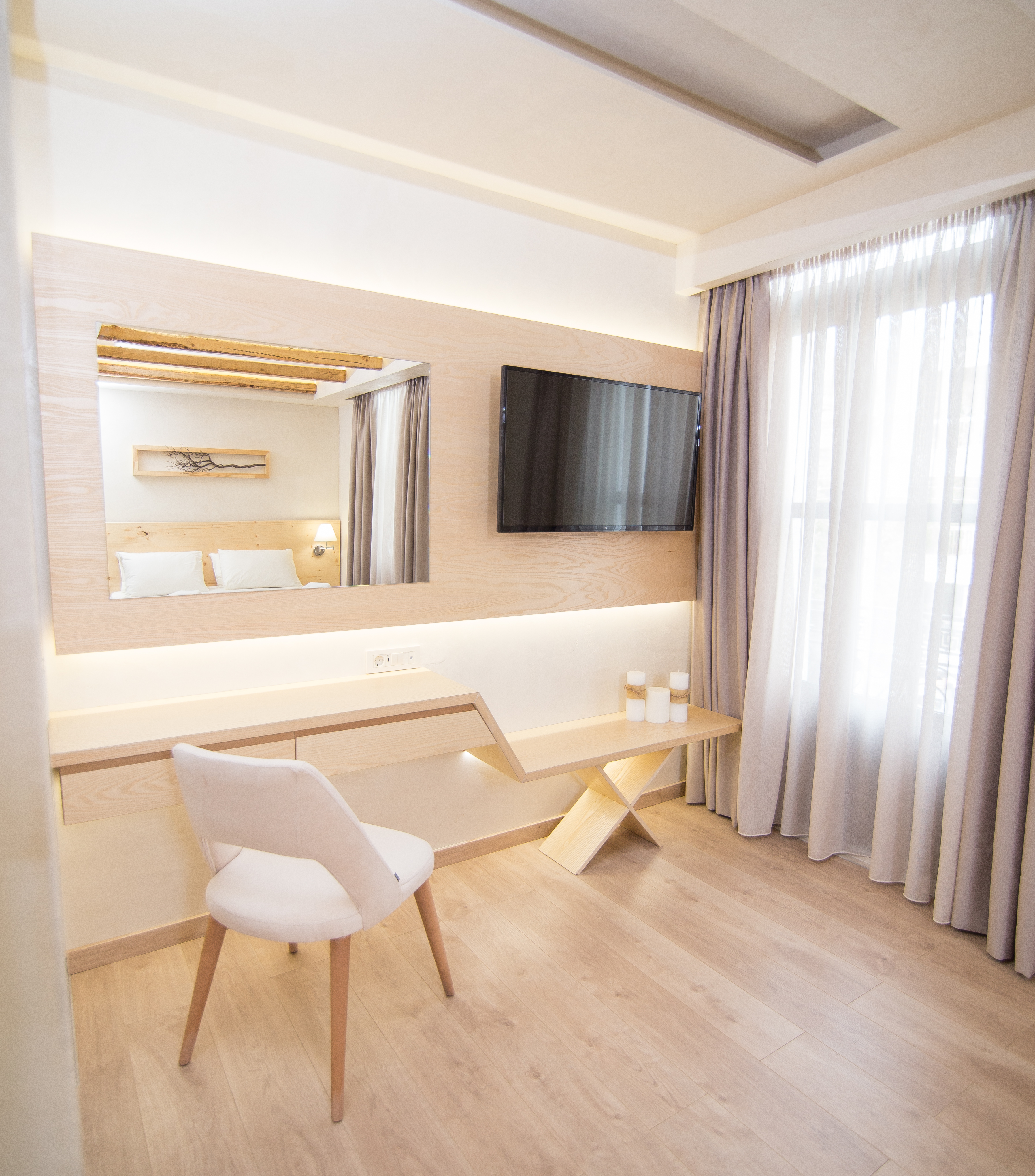 Panellinion Luxury Rooms