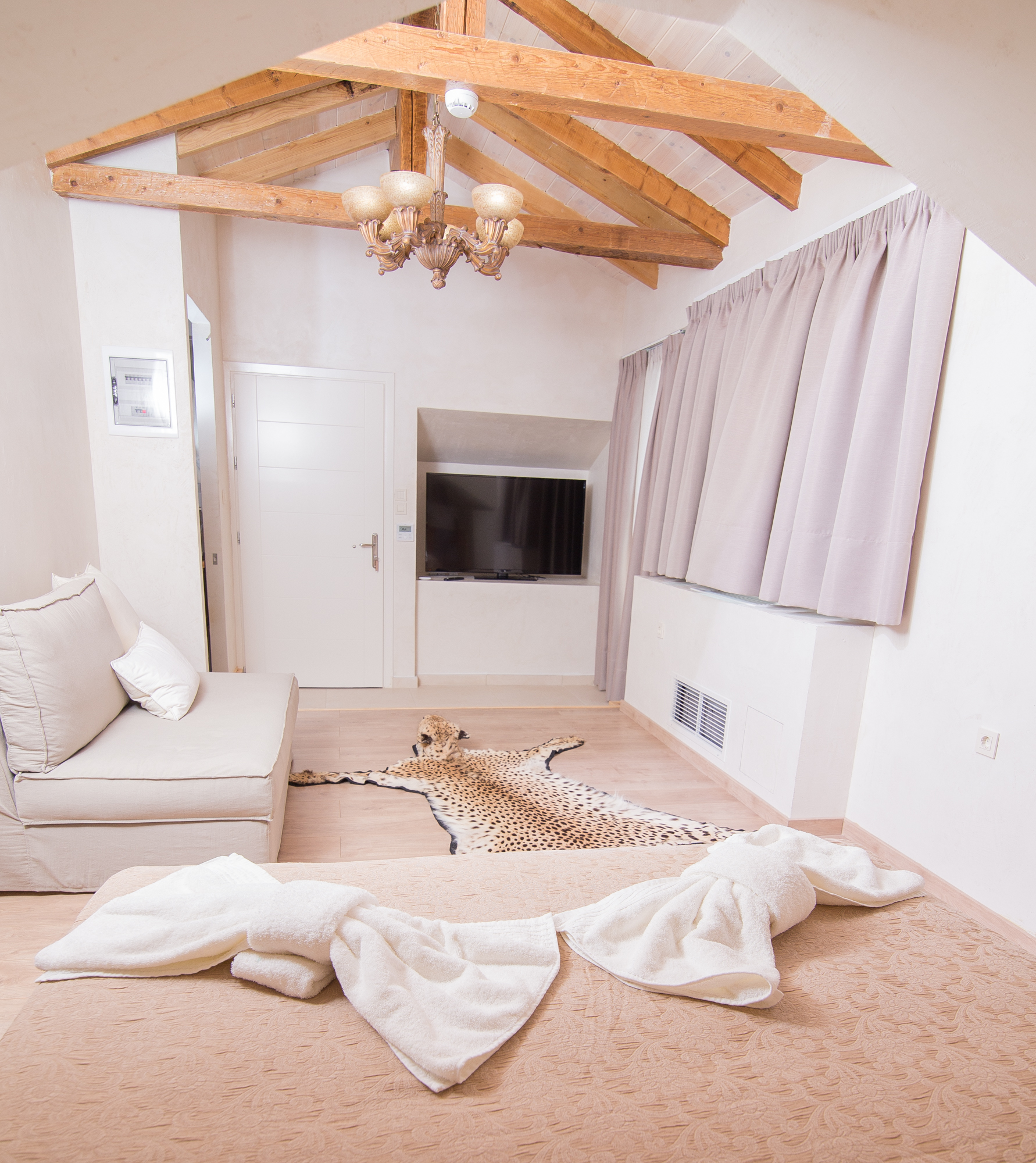 Panellinion Luxury Rooms