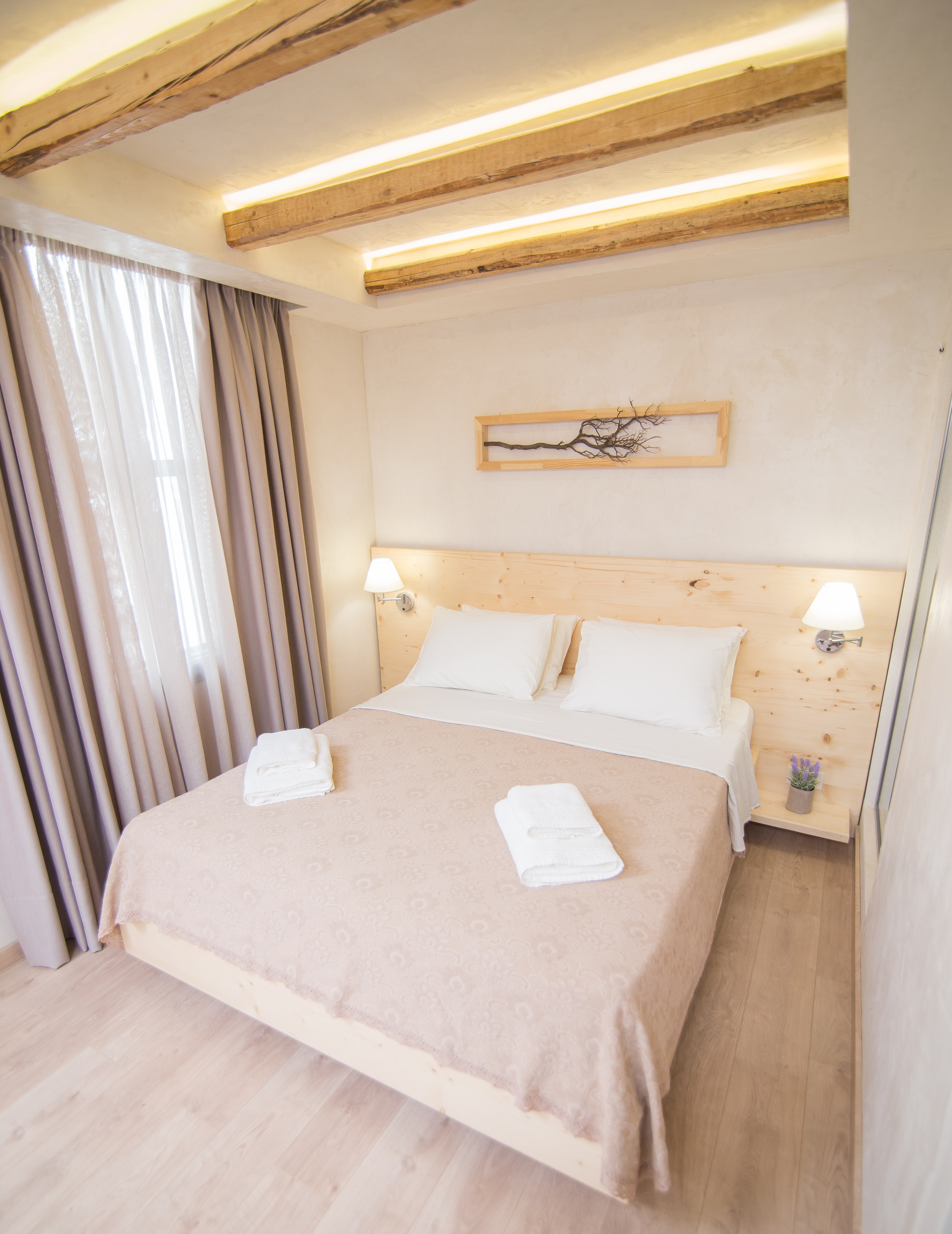 Panellinion Luxury Rooms