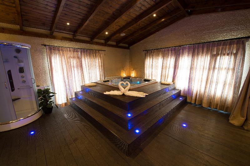 Filoxenia Hotel & Spa