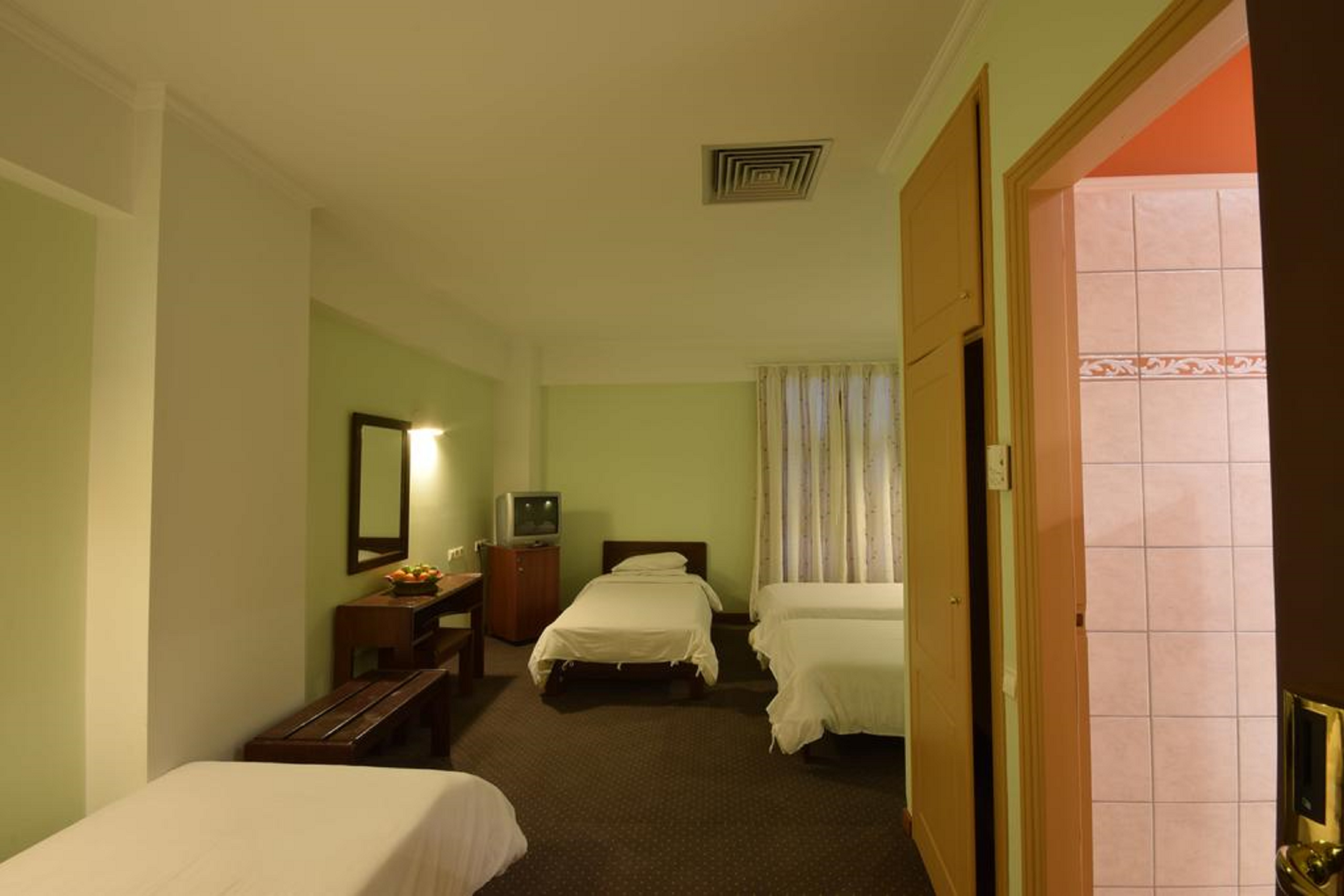 Mont Helmos Hotel