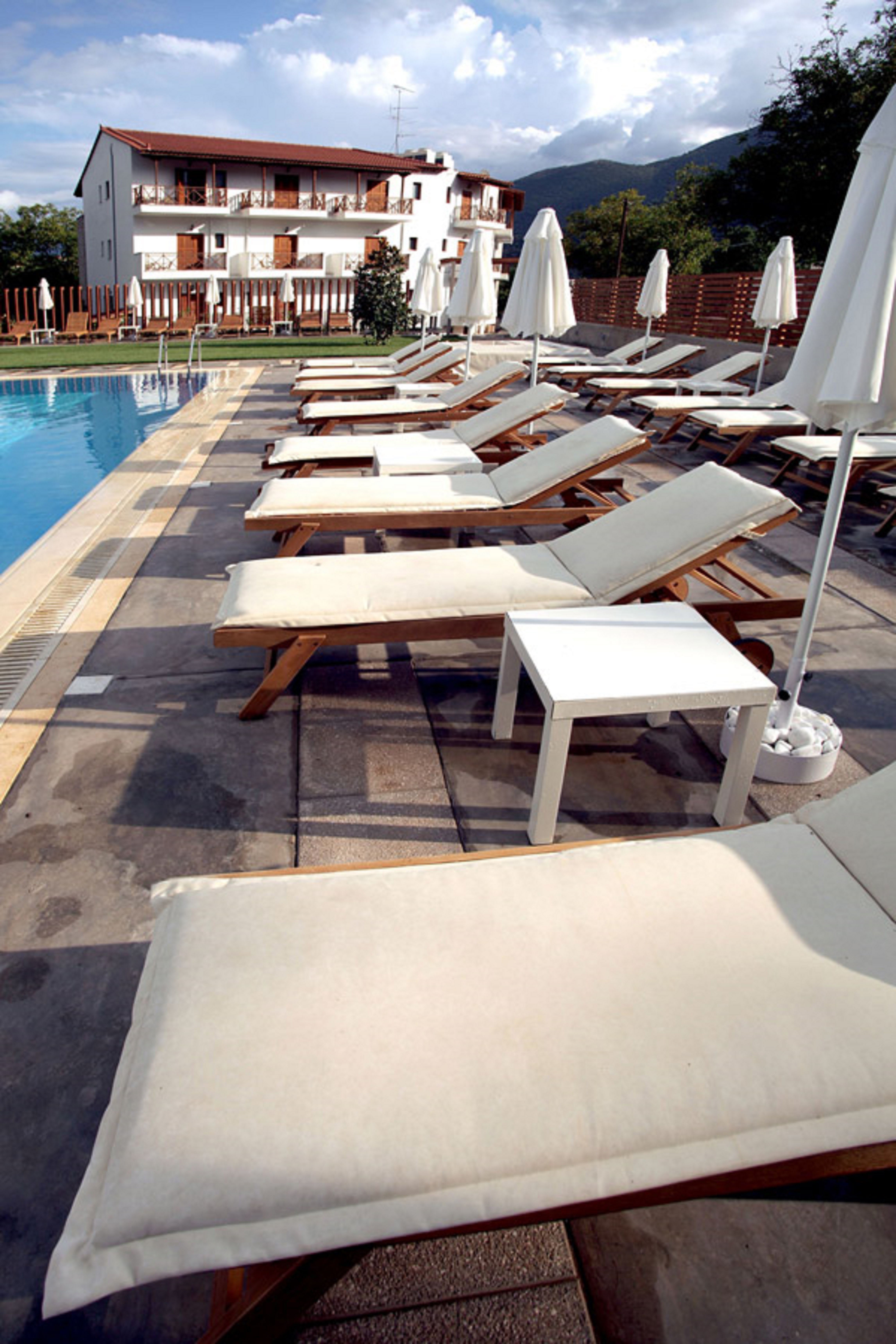 Mont Helmos Hotel