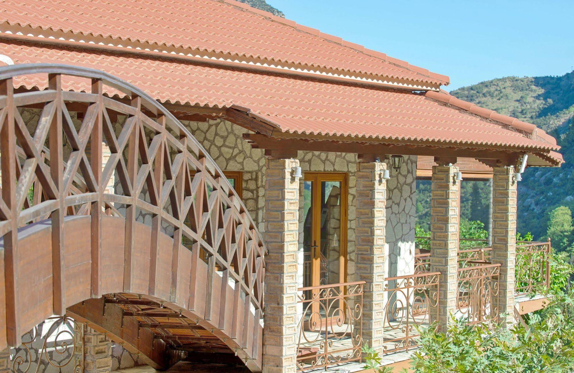 Oneiro Resort