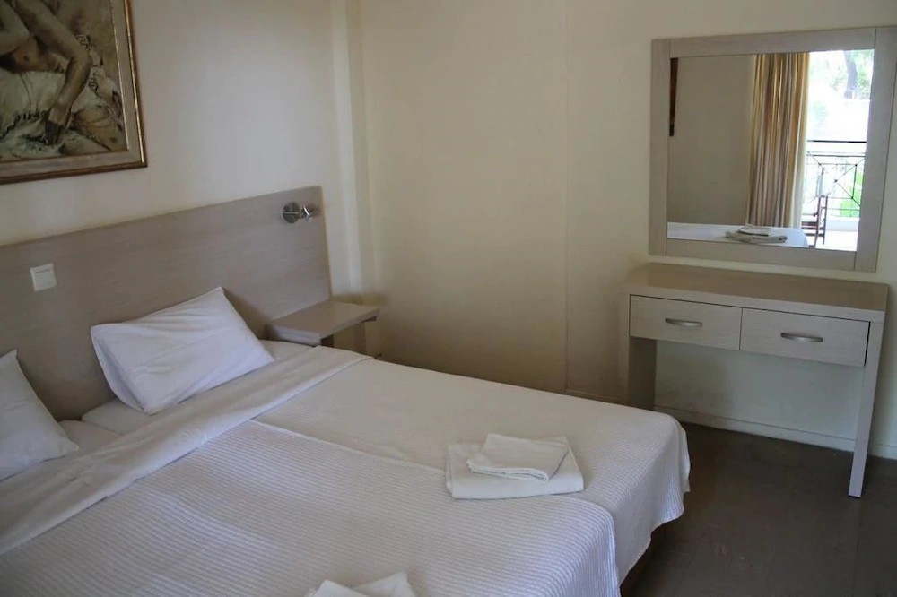 Akti Kalogria Hotel