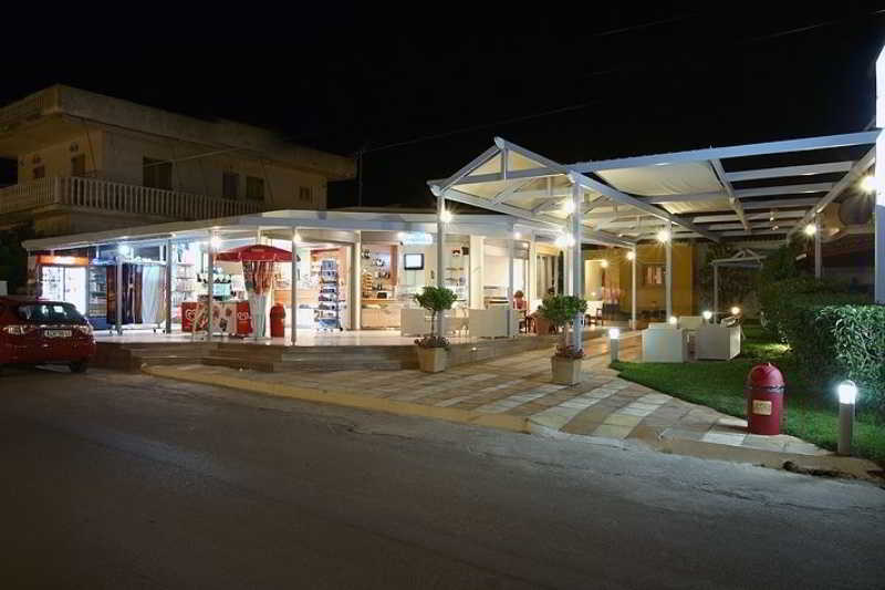 Niriides Apartments & Studios