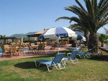 Hotel Oasis