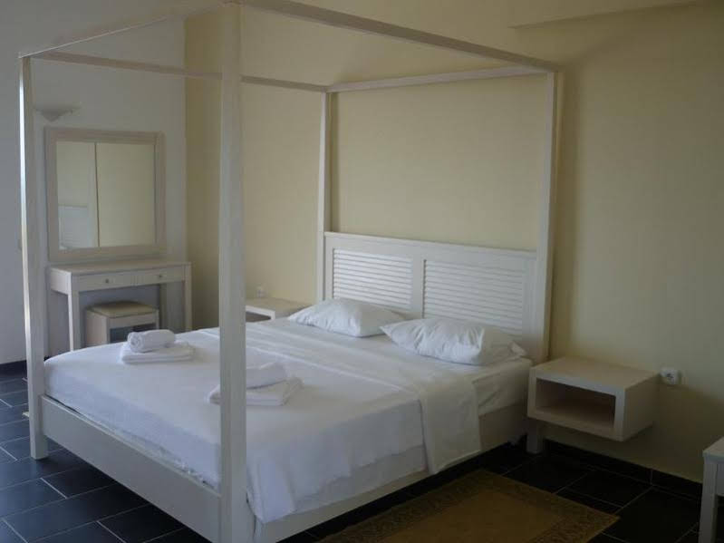 Hotel Oasis