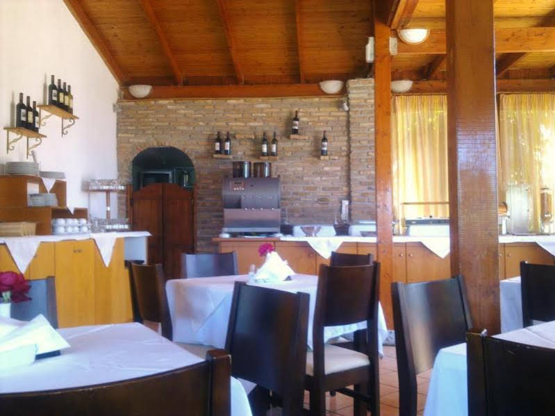 Hotel Oasis