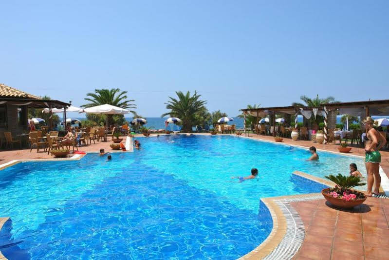 Hotel Oasis