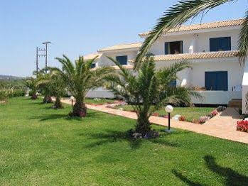 Hotel Oasis