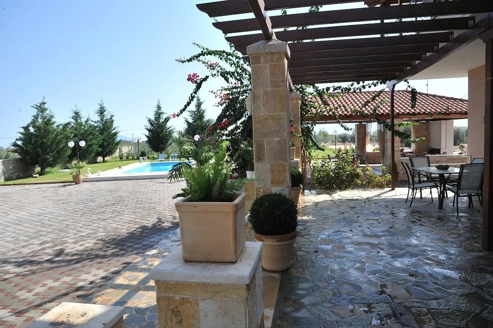 Angelos Kandia Apartments