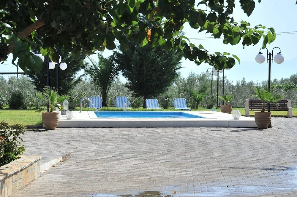 Angelos Kandia Apartments