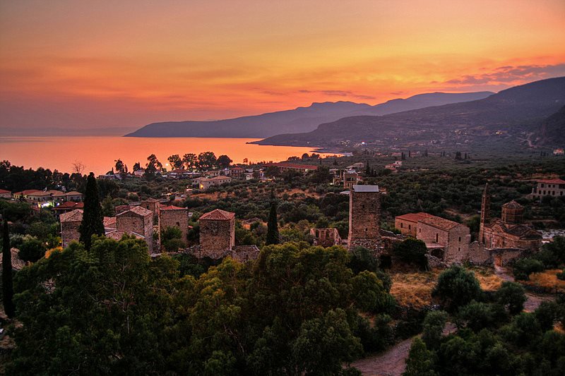 Olympia Zervea Studios & Apartments
