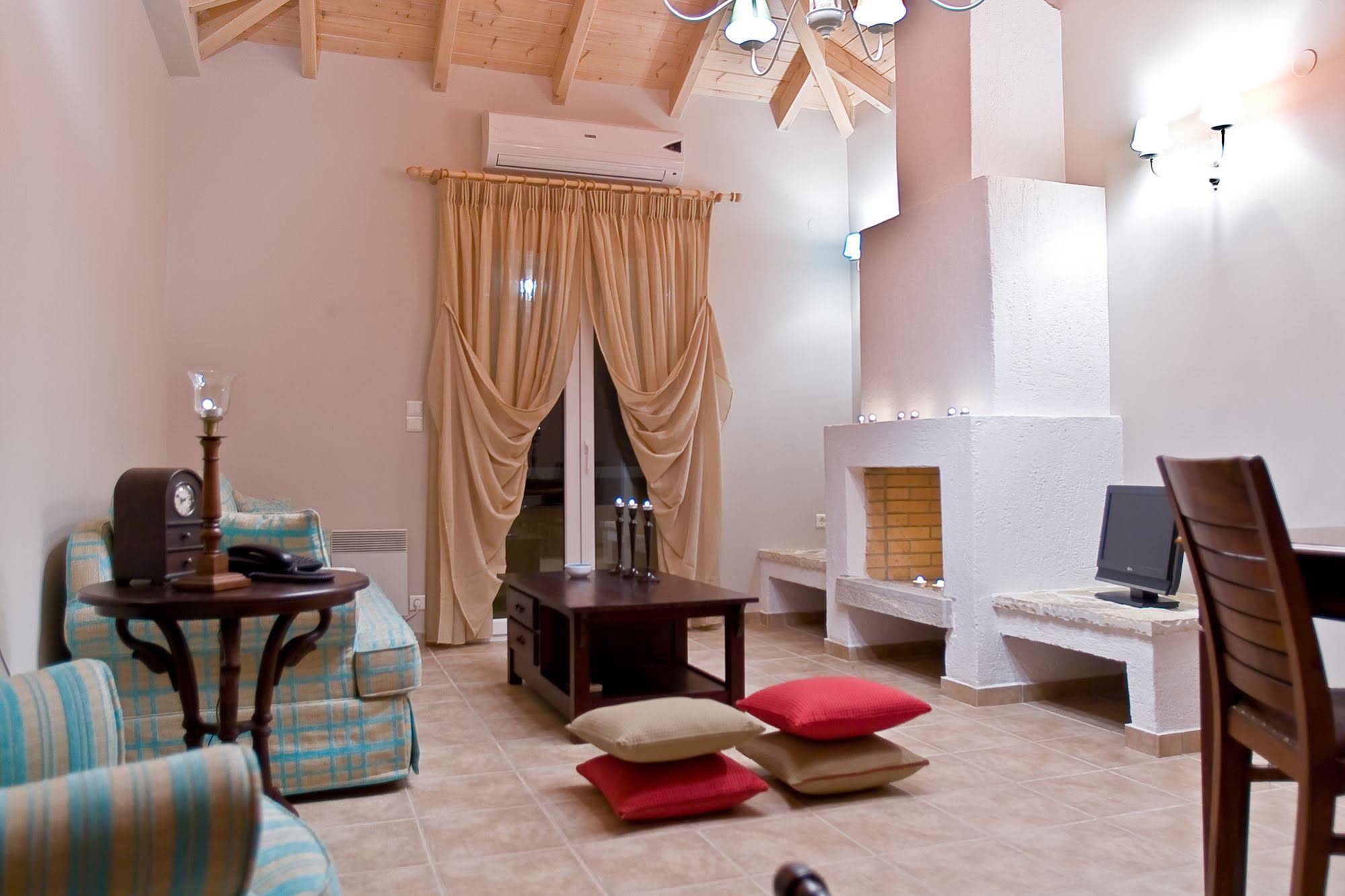 Apelon Tiritas Villas