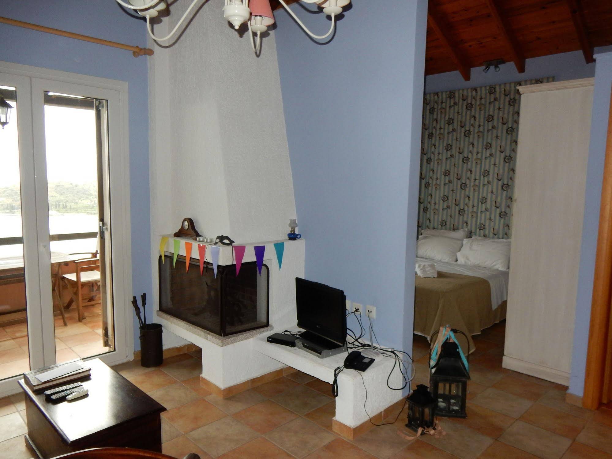 Apelon Tiritas Villas