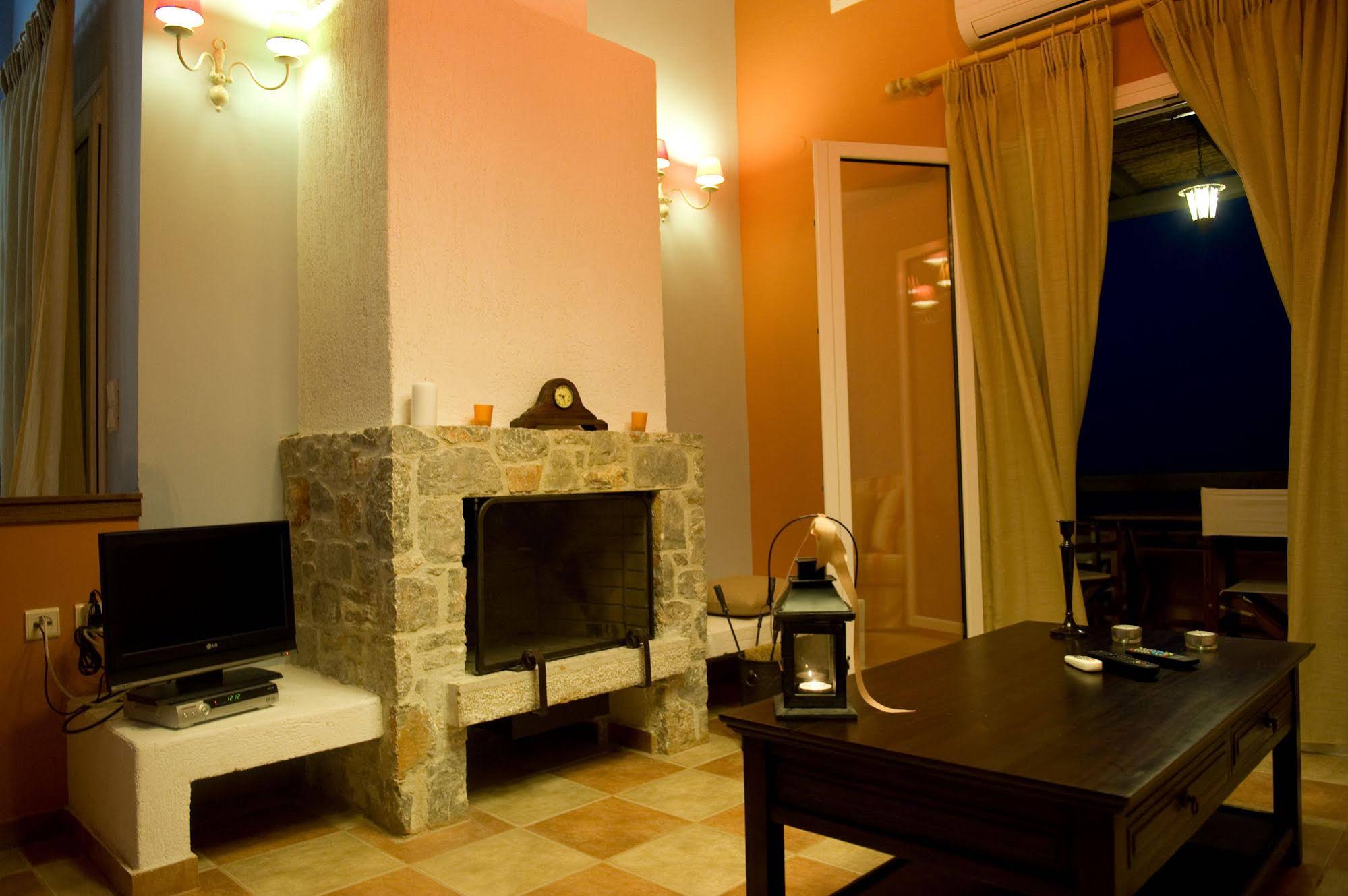 Apelon Tiritas Villas