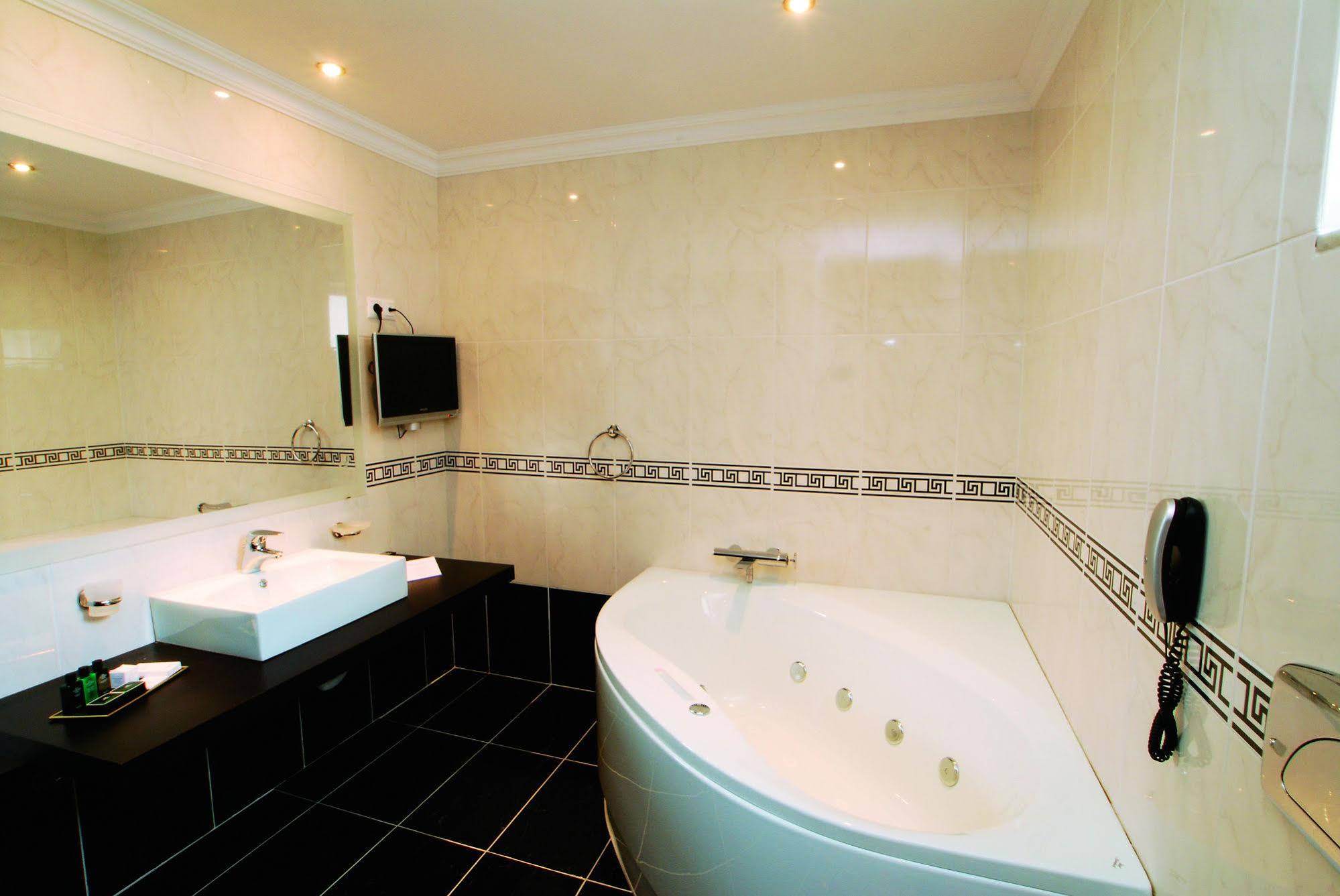 Olympia Golden Beach Resort & Spa