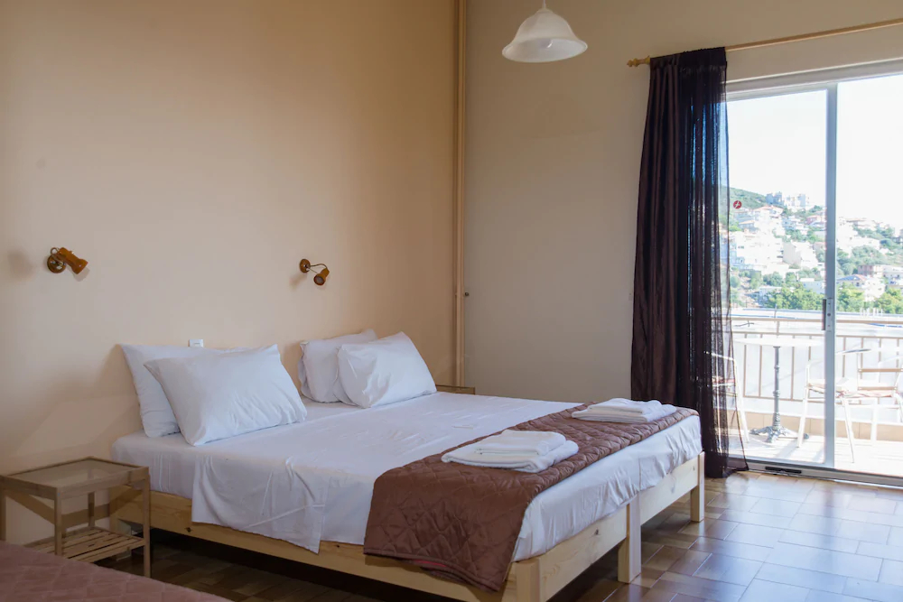 Trinasus Hotel