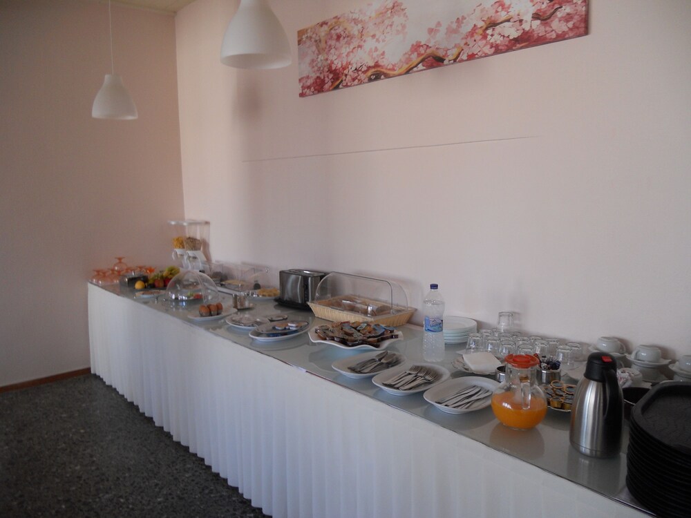 Trinasus Hotel