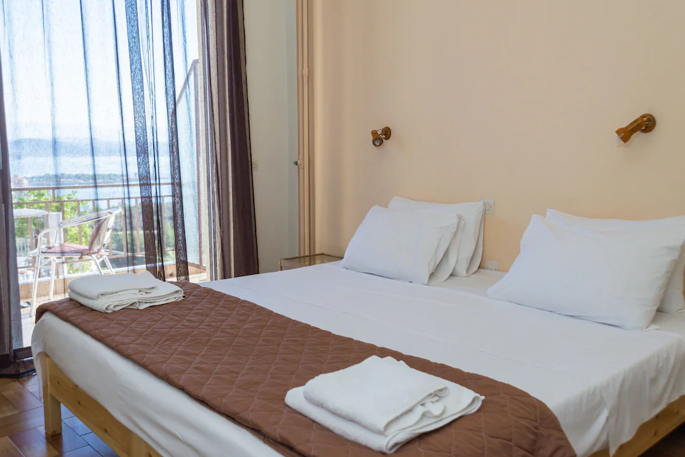 Trinasus Hotel