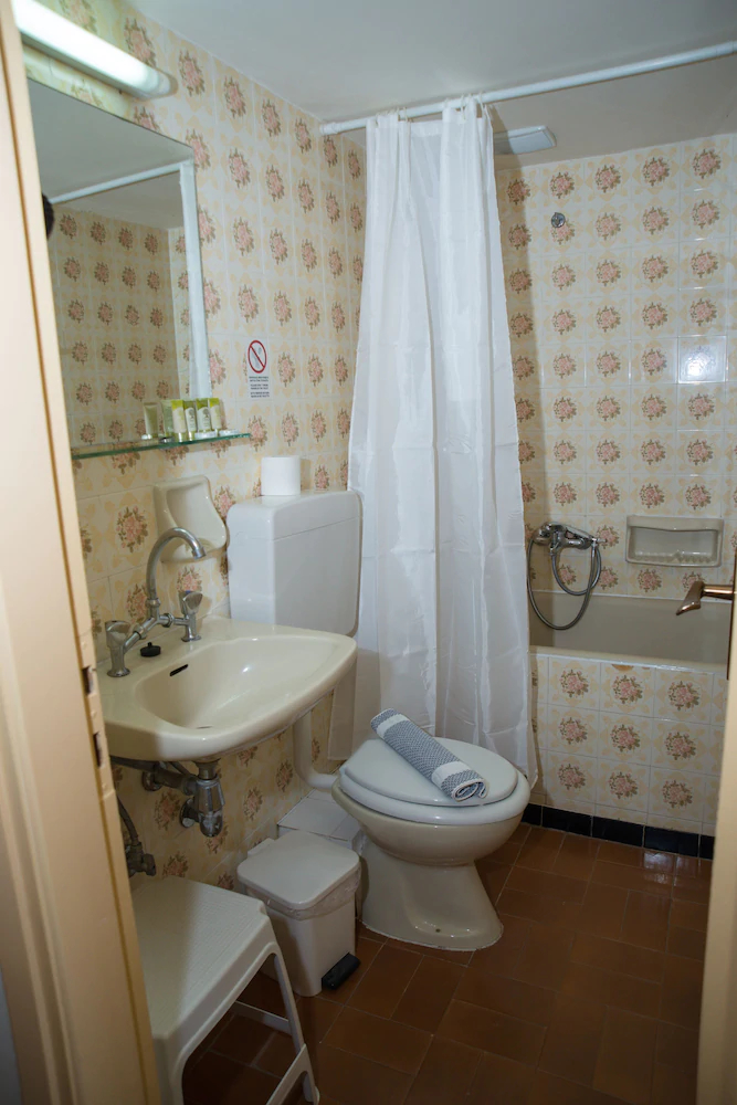 Trinasus Hotel