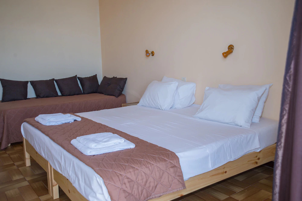 Trinasus Hotel