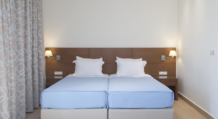Niriides Luxury Villas