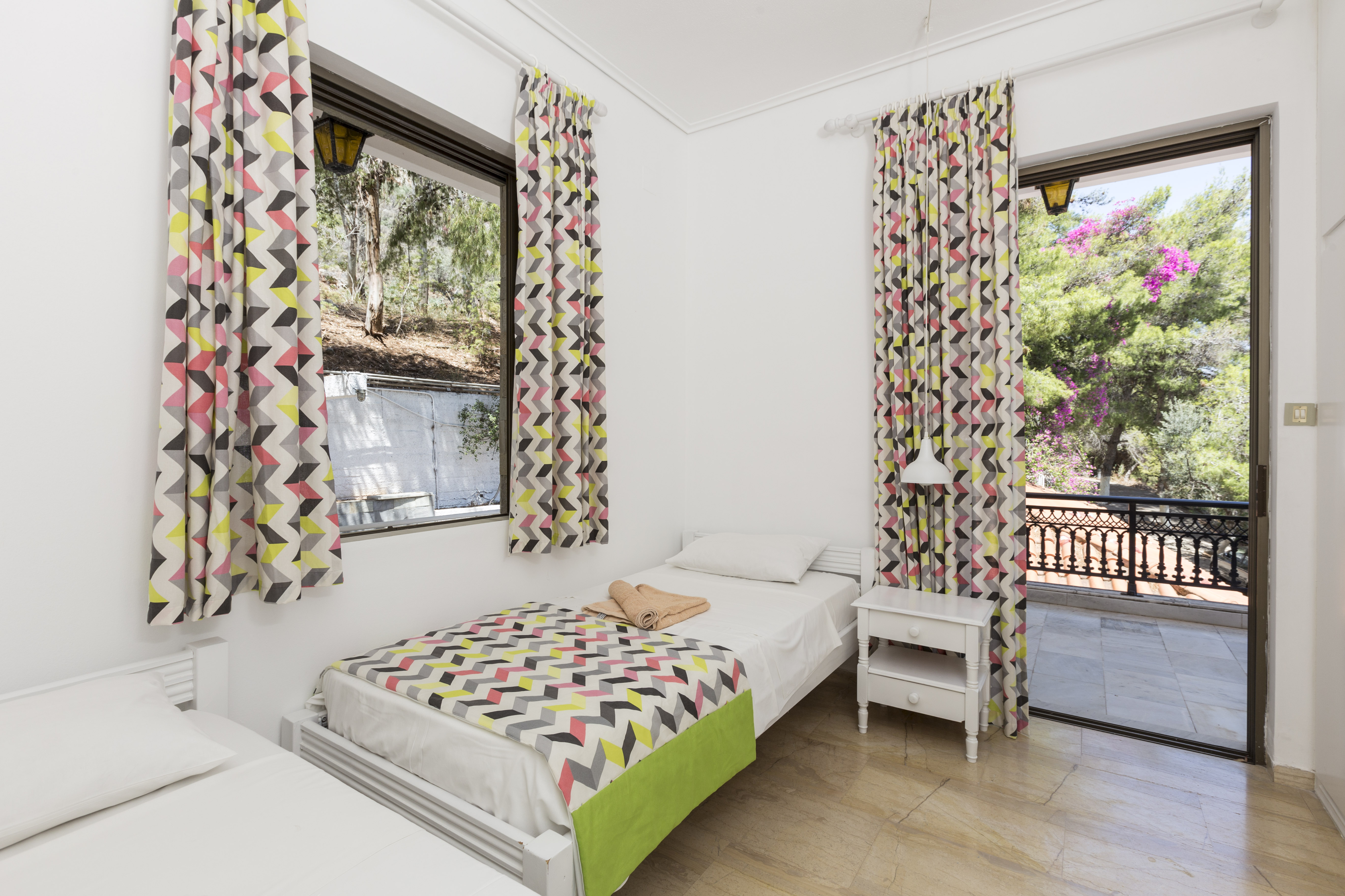 Douka Apartments