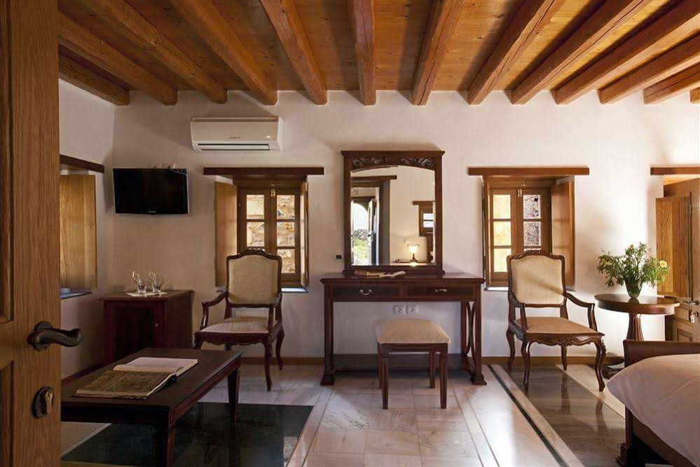 Likinia Hotel