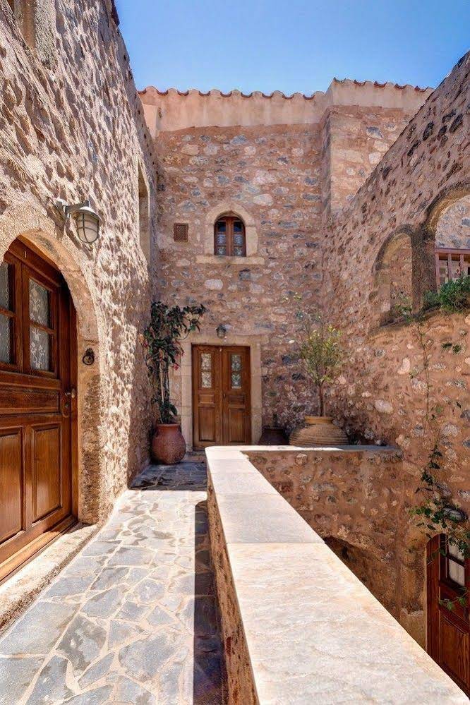 Malvasia Traditional Hotel