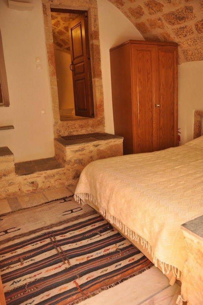 Malvasia Traditional Hotel