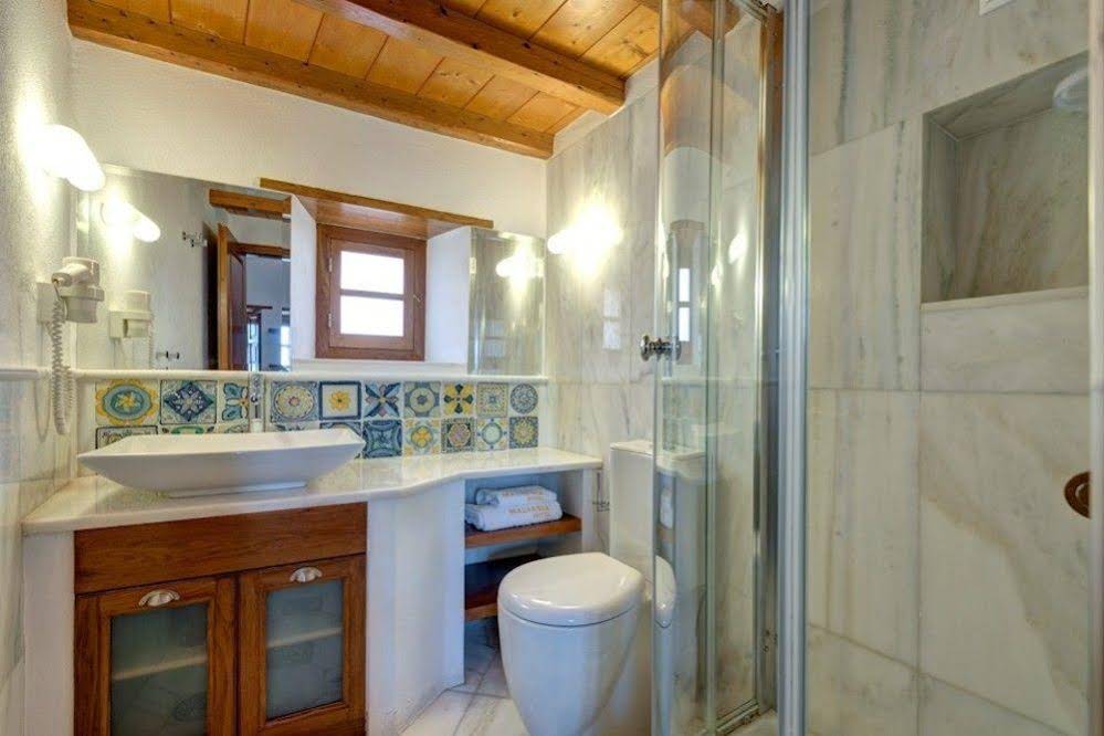 Malvasia Traditional Hotel