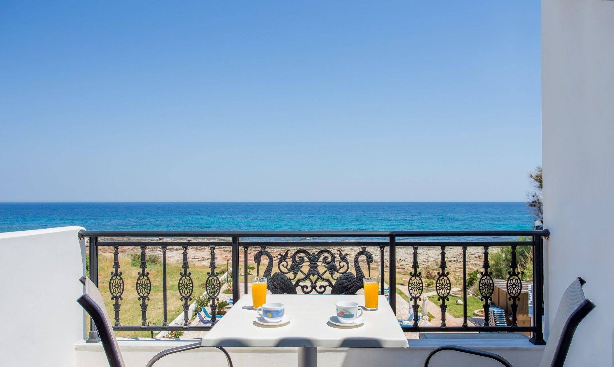 Venti Seaside Adult Hotel