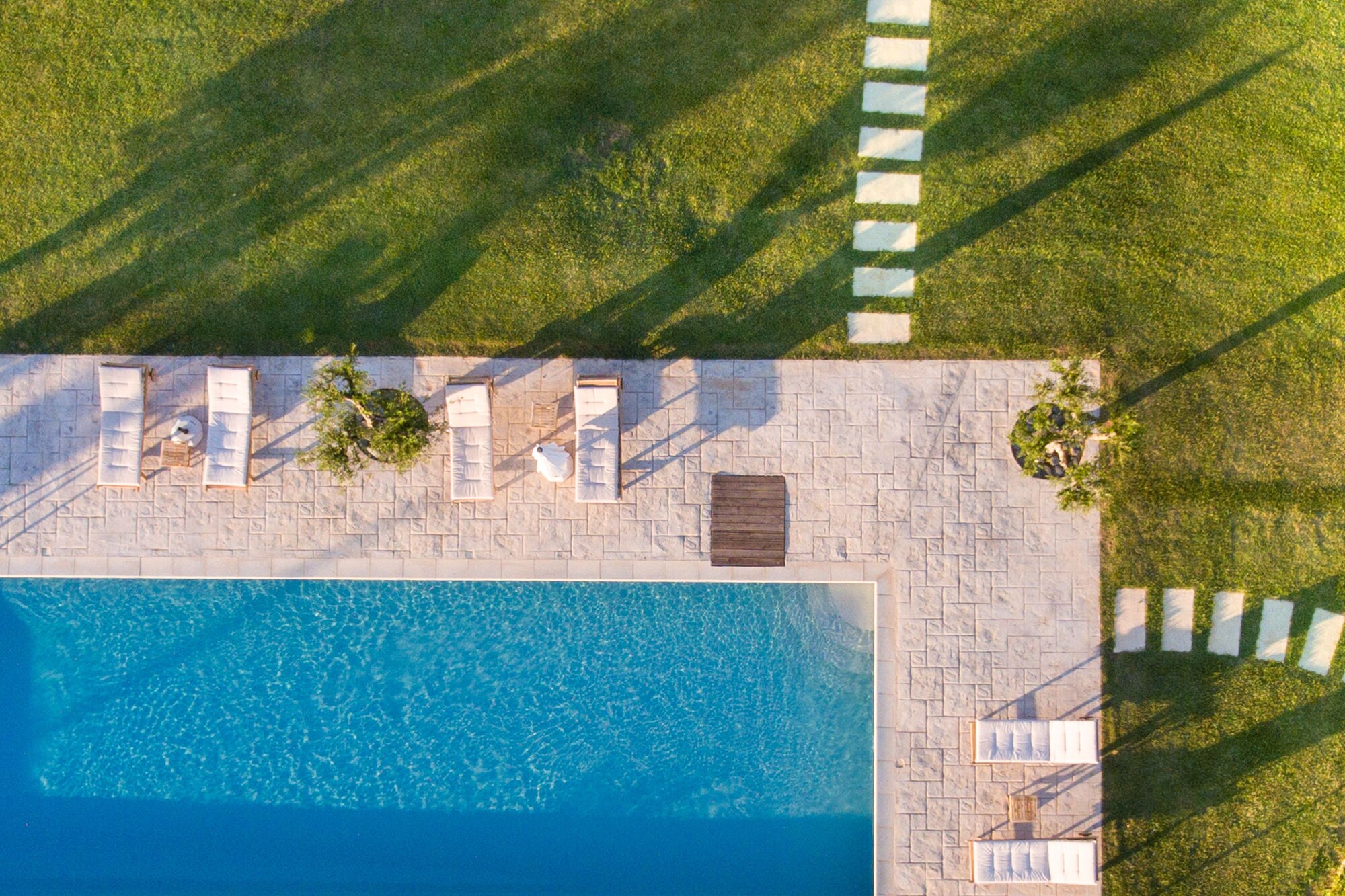 Neapoli Villas