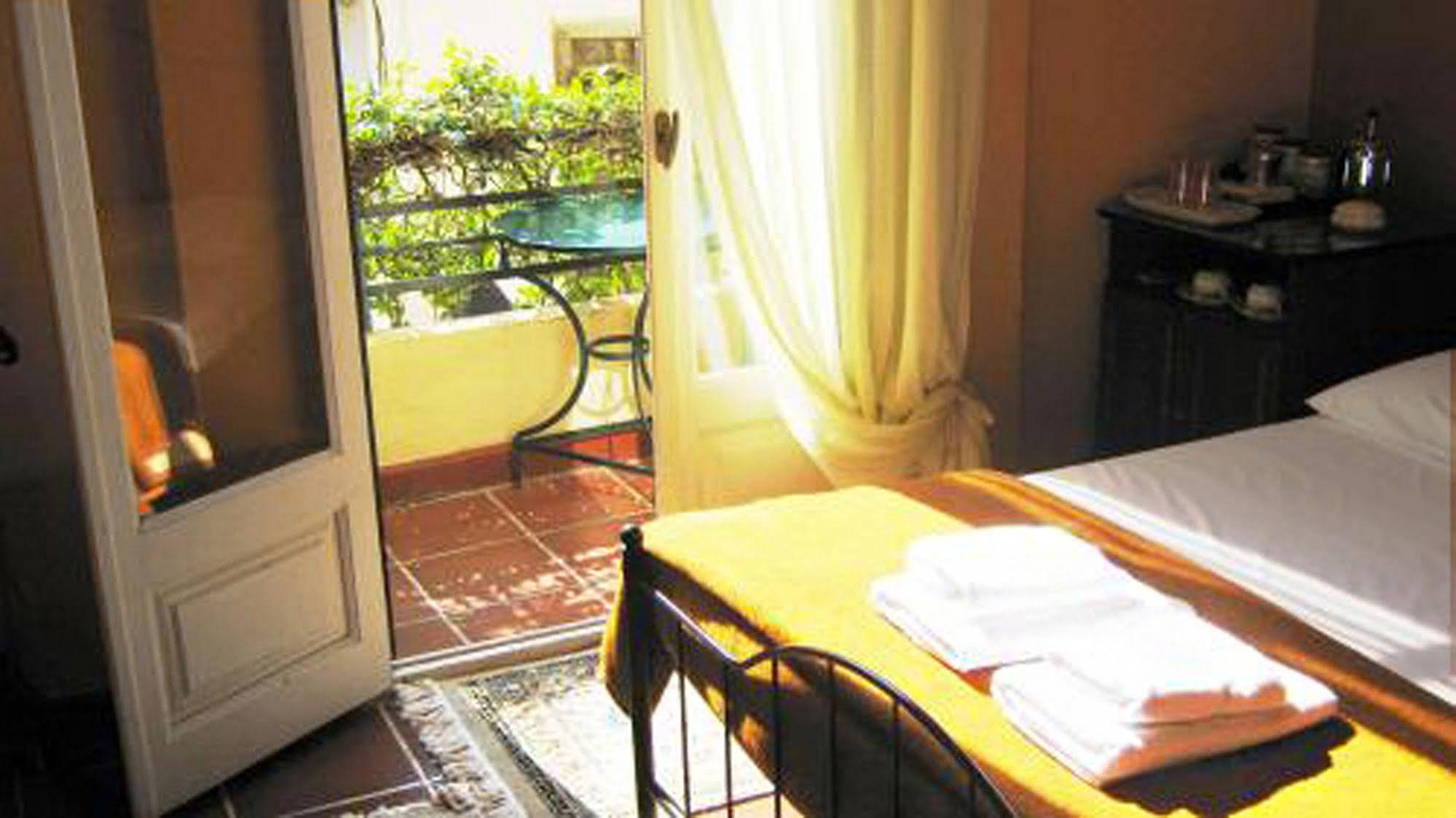Atheaton Traditional Guesthouse